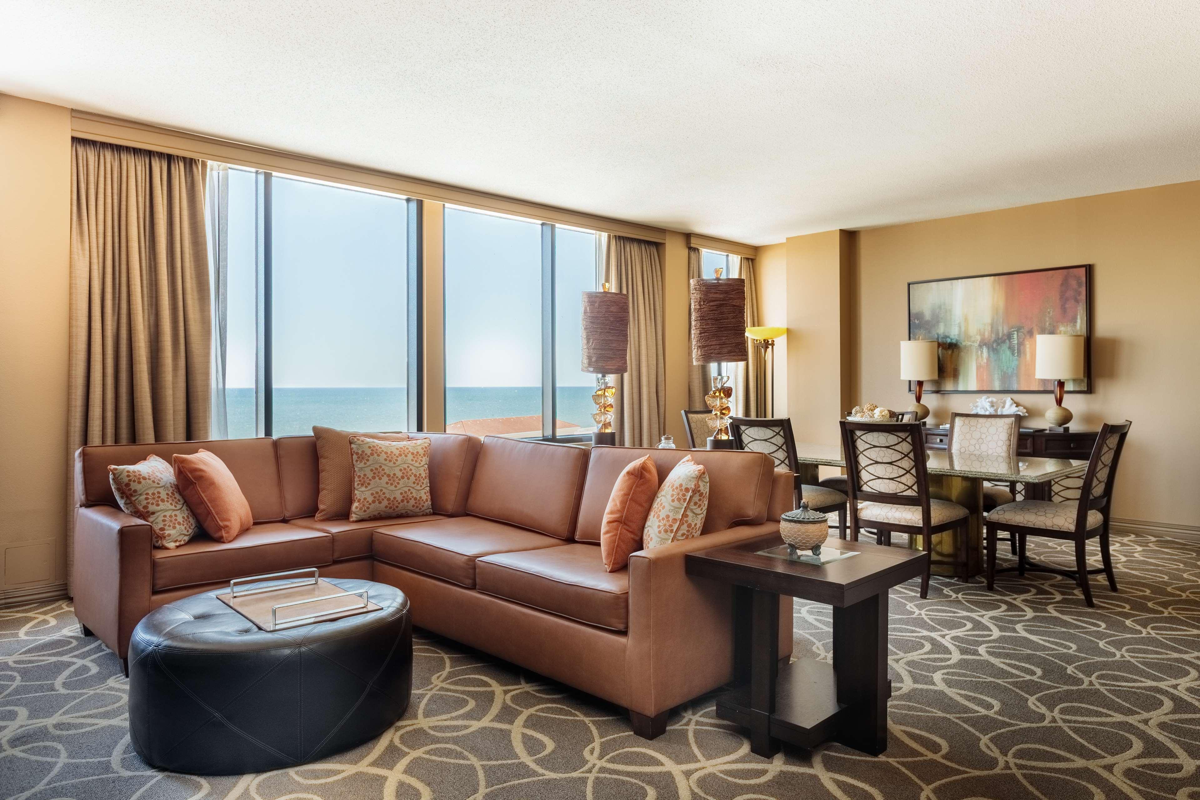 Hilton Island Resort 4*