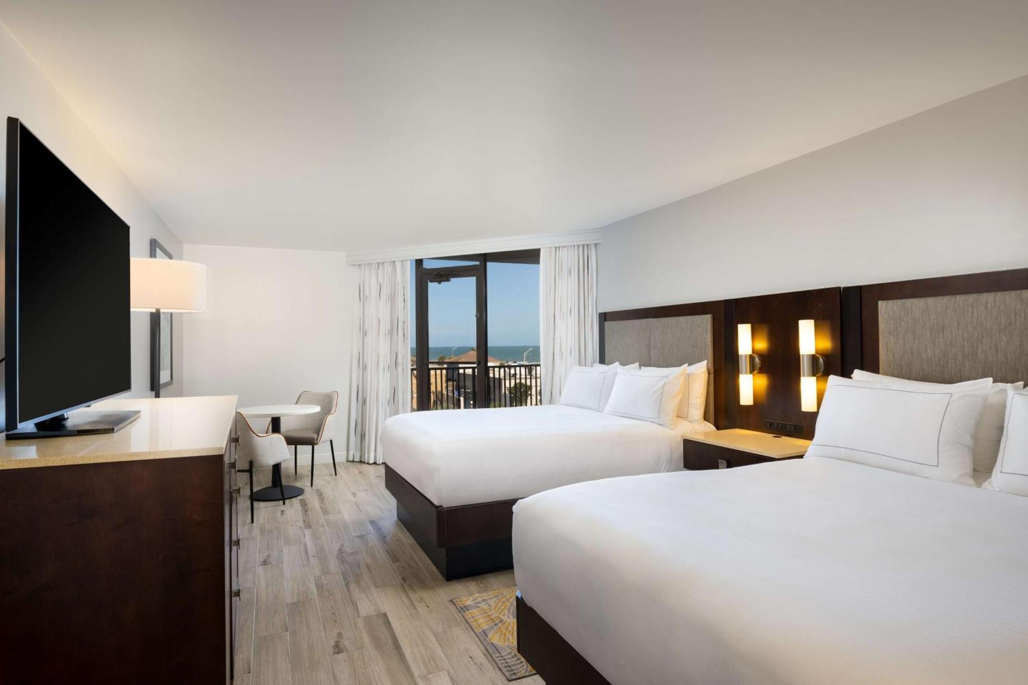 Resort Hilton Island 4*