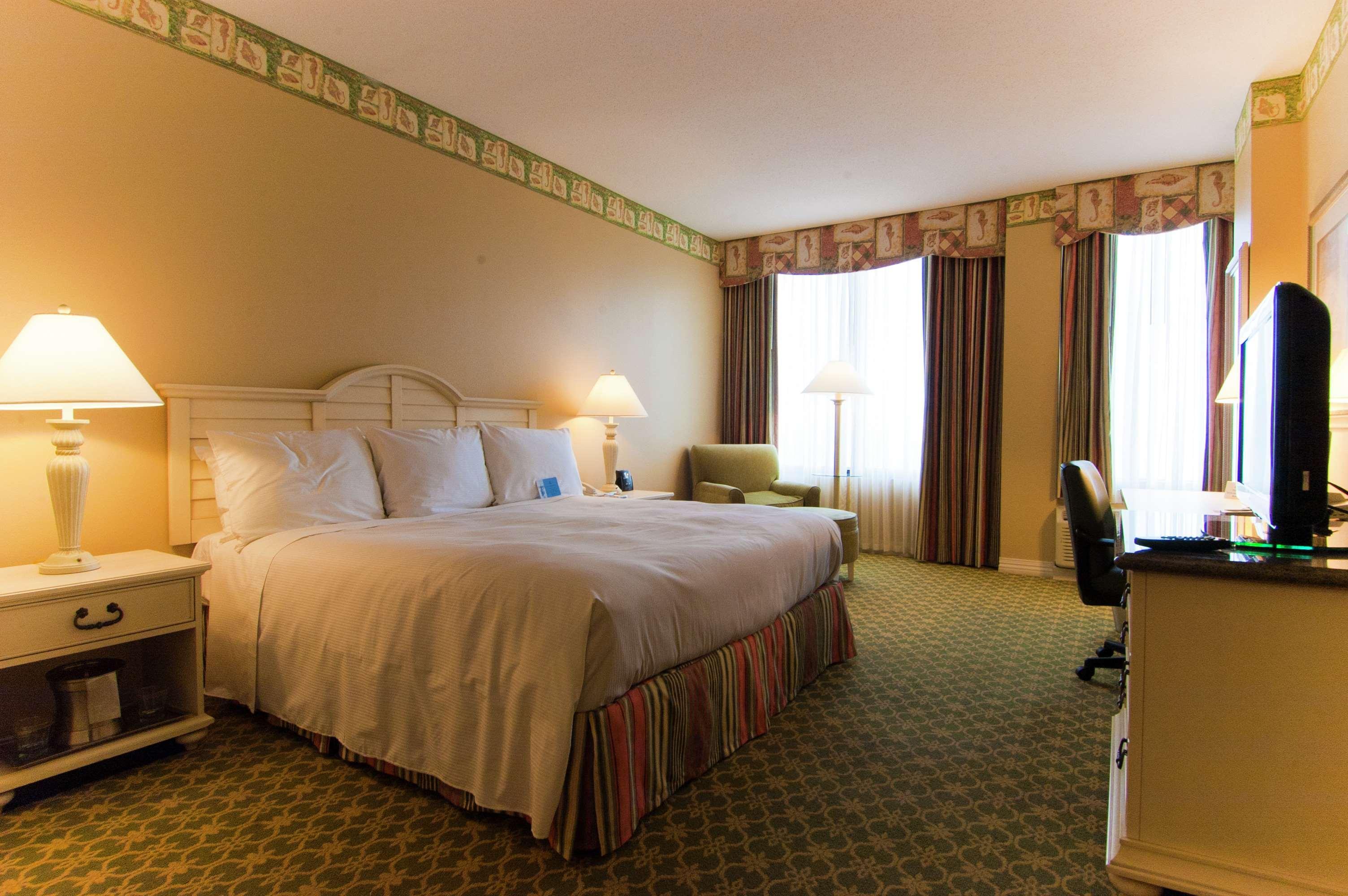 Hilton Island Resort 4*